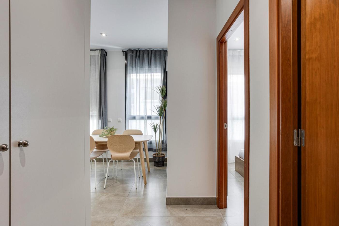 Urban Flats Vallirana Барселона Екстер'єр фото